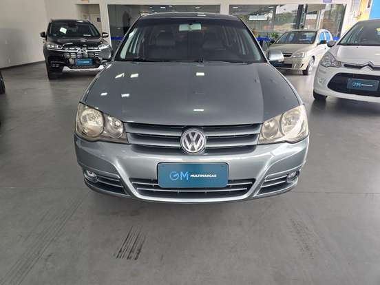 VOLKSWAGEN-GOLF-2008