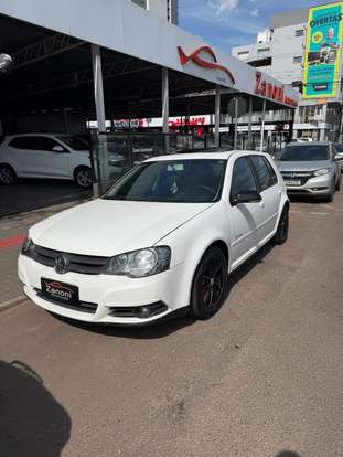 VOLKSWAGEN-GOLF-2011