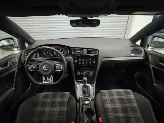 VOLKSWAGEN-GOLF-2.0 350 TSI GASOLINA GTI DSG VOLKSWAGEN-GOLF-2019