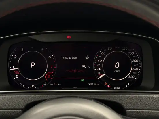 VOLKSWAGEN-GOLF-2018