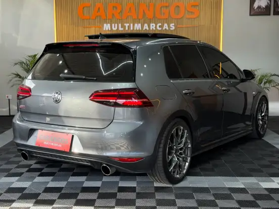 VOLKSWAGEN-GOLF-2017
