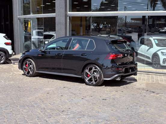 VOLKSWAGEN-GOLF-2.0 370 TSI GASOLINA GTI DSG VOLKSWAGEN-GOLF-2026
