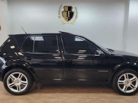 VOLKSWAGEN-GOLF-2.0 MI BLACK EDITION 8V FLEX 4P TIPTRONIC VOLKSWAGEN-GOLF-2010