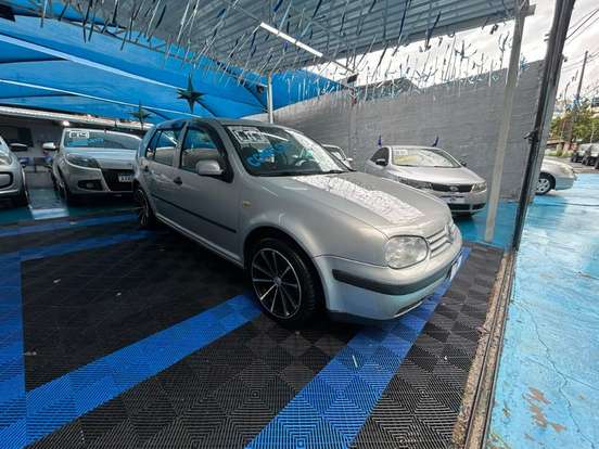 VOLKSWAGEN-GOLF-2000