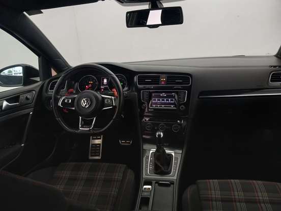 VOLKSWAGEN-GOLF-2.0 TSI GTI 16V TURBO GASOLINA 4P AUTOMÁTICO VOLKSWAGEN-GOLF-2013