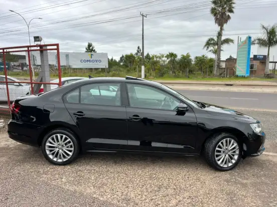 VOLKSWAGEN-JETTA-1.4 16V TSI COMFORTLINE GASOLINA 4P TIPTRONIC VOLKSWAGEN-JETTA-2016