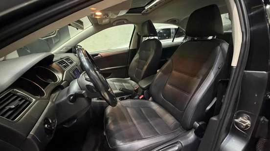 VOLKSWAGEN-JETTA-2017