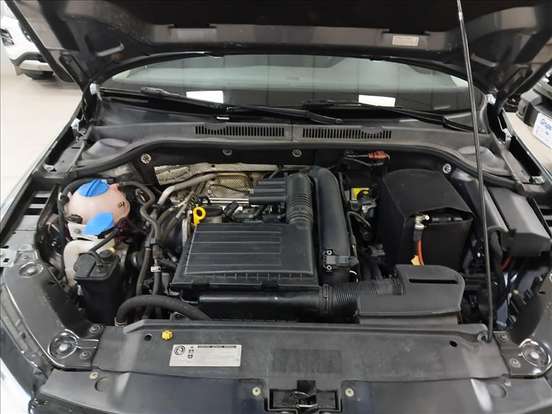 VOLKSWAGEN-JETTA-2016