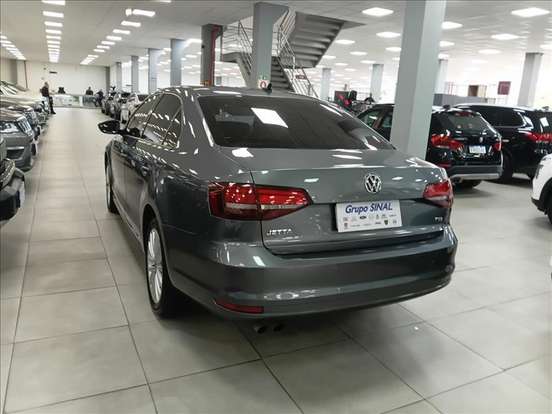 VOLKSWAGEN-JETTA-2016