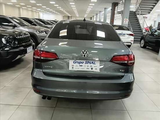 VOLKSWAGEN-JETTA-2016