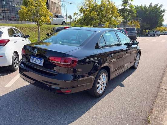 VOLKSWAGEN-JETTA-2016