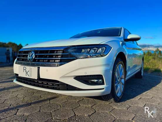 VOLKSWAGEN-JETTA-2018