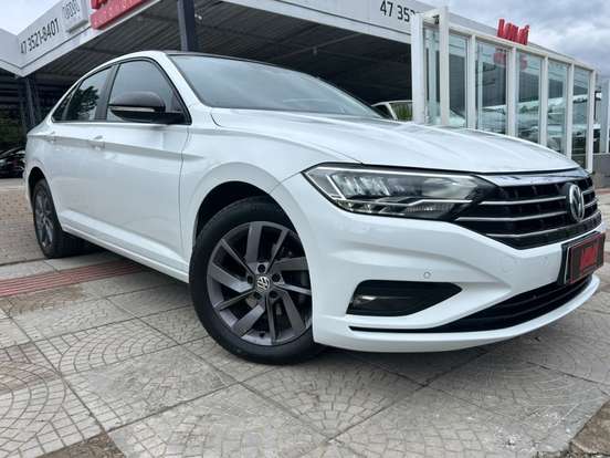VOLKSWAGEN-JETTA-2018