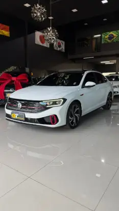 VOLKSWAGEN-JETTA-2023