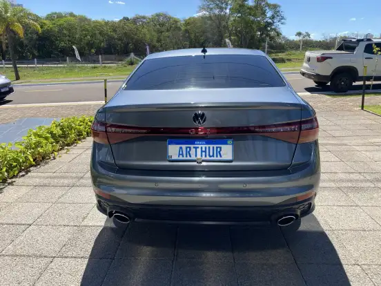 VOLKSWAGEN-JETTA-2025