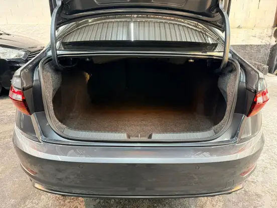 VOLKSWAGEN-JETTA-2019