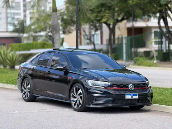 VOLKSWAGEN-JETTA-2021