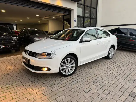VOLKSWAGEN-JETTA-2.0 COMFORTLINE FLEX 4P TIPTRONIC VOLKSWAGEN-JETTA-2012