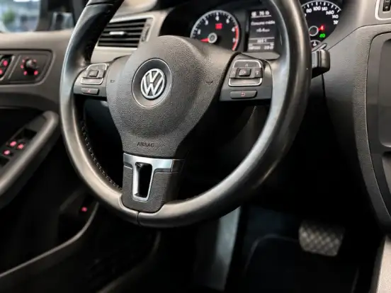 VOLKSWAGEN-JETTA-2.0 TSI HIGHLINE 211CV GASOLINA 4P TIPTRONIC VOLKSWAGEN-JETTA-2012