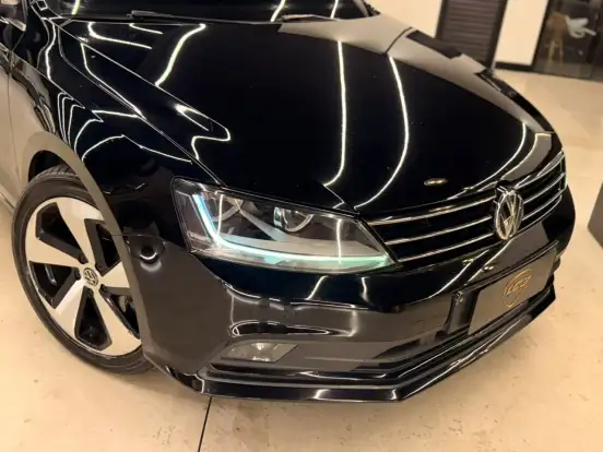VOLKSWAGEN-JETTA-2017