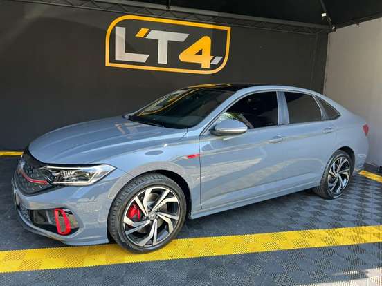 VOLKSWAGEN-JETTA-2023