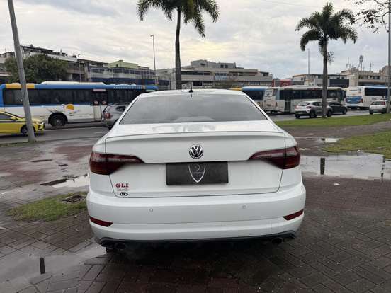 VOLKSWAGEN-JETTA-2.0 350 TSI GASOLINA GLI DSG VOLKSWAGEN-JETTA-2019