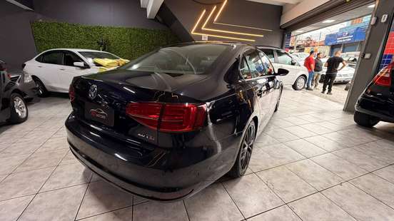 VOLKSWAGEN-JETTA-2016
