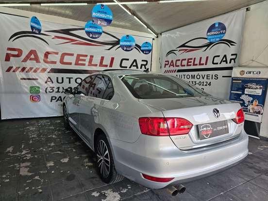 VOLKSWAGEN-JETTA-2014