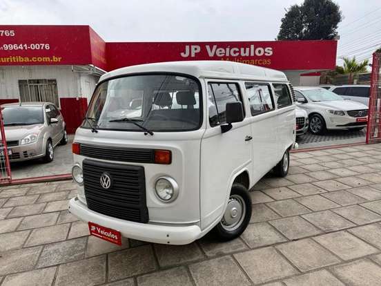 VOLKSWAGEN-KOMBI-2013