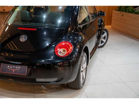 VOLKSWAGEN-NEW BEETLE-2.0 MI 8V GASOLINA 2P TIPTRONIC VOLKSWAGEN-NEW BEETLE-2010