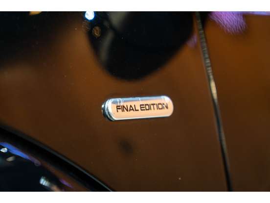 VOLKSWAGEN-NEW BEETLE-2010