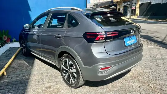 VOLKSWAGEN-NIVUS-1.0 200 TSI TOTAL FLEX HIGHLINE AUTOMÁTICO VOLKSWAGEN-NIVUS-2023