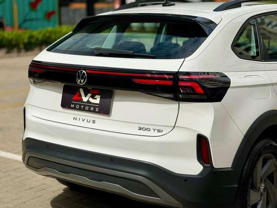 VOLKSWAGEN-NIVUS-1.0 200 TSI TOTAL FLEX COMFORTLINE AUTOMÁTICO VOLKSWAGEN-NIVUS-2025