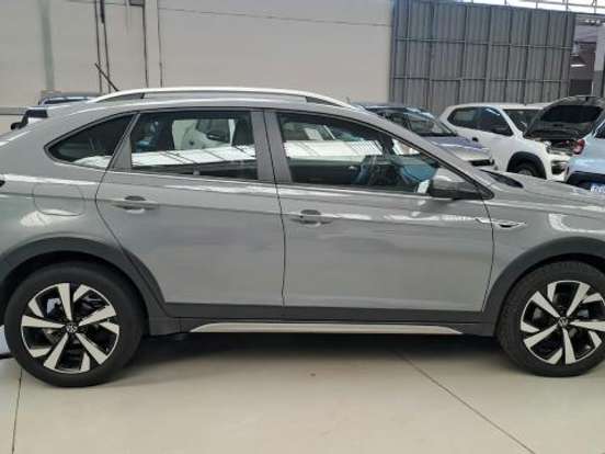 VOLKSWAGEN-NIVUS-1.0 200 TSI TOTAL FLEX HIGHLINE AUTOMÁTICO VOLKSWAGEN-NIVUS-2024
