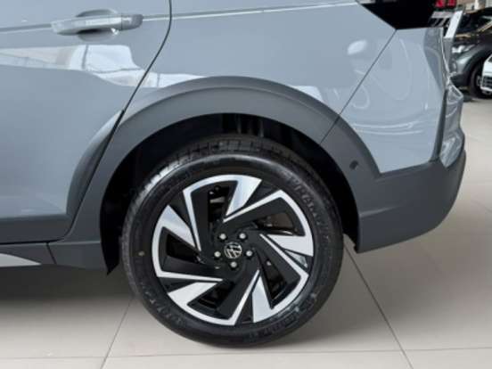 VOLKSWAGEN-NIVUS-1.0 200 TSI TOTAL FLEX HIGHLINE AUTOMÁTICO VOLKSWAGEN-NIVUS-2026
