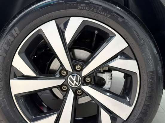 VOLKSWAGEN-NIVUS-1.0 200 TSI TOTAL FLEX HIGHLINE AUTOMÁTICO VOLKSWAGEN-NIVUS-2023