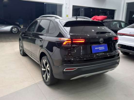 VOLKSWAGEN-NIVUS-1.0 200 TSI TOTAL FLEX HIGHLINE AUTOMÁTICO VOLKSWAGEN-NIVUS-2023