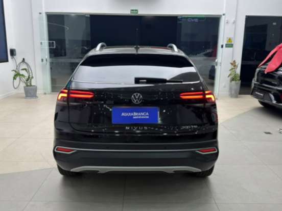 VOLKSWAGEN-NIVUS-1.0 200 TSI TOTAL FLEX HIGHLINE AUTOMÁTICO VOLKSWAGEN-NIVUS-2023