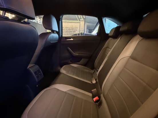 VOLKSWAGEN-NIVUS-1.0 200 TSI TOTAL FLEX HIGHLINE AUTOMÁTICO VOLKSWAGEN-NIVUS-2023