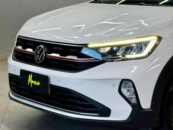 VOLKSWAGEN-NIVUS-1.0 200 TSI TOTAL FLEX HIGHLINE AUTOMÁTICO VOLKSWAGEN-NIVUS-2023