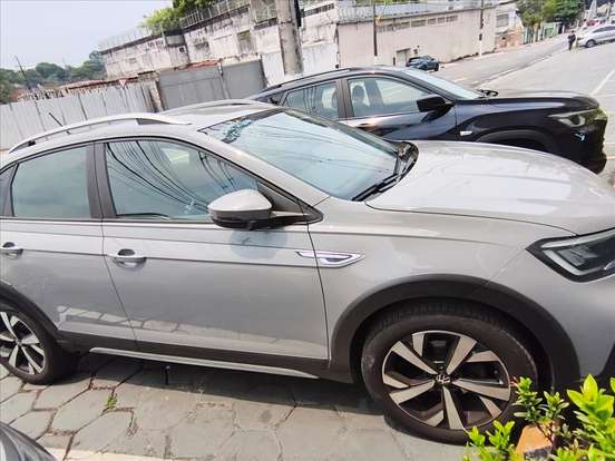 VOLKSWAGEN-NIVUS-1.0 200 TSI TOTAL FLEX HIGHLINE AUTOMÁTICO VOLKSWAGEN-NIVUS-2023