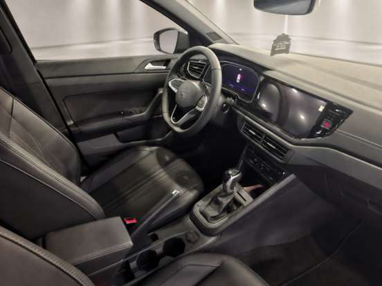 VOLKSWAGEN-NIVUS-1.0 200 TSI TOTAL FLEX HIGHLINE AUTOMÁTICO VOLKSWAGEN-NIVUS-2025
