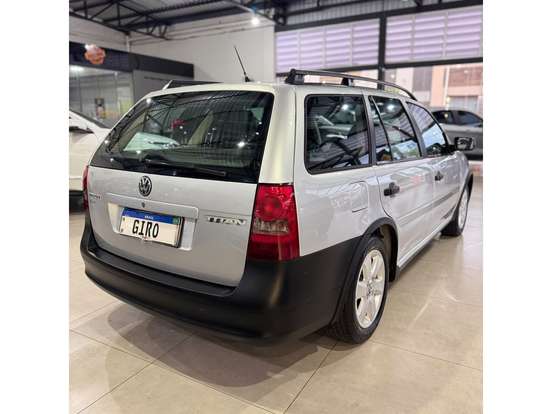 VOLKSWAGEN-PARATI-2010
