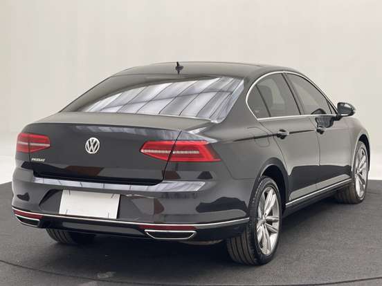 VOLKSWAGEN-PASSAT-2.0 16V TSI BLUEMOTION GASOLINA HIGHLINE 4P DSG VOLKSWAGEN-PASSAT-2018