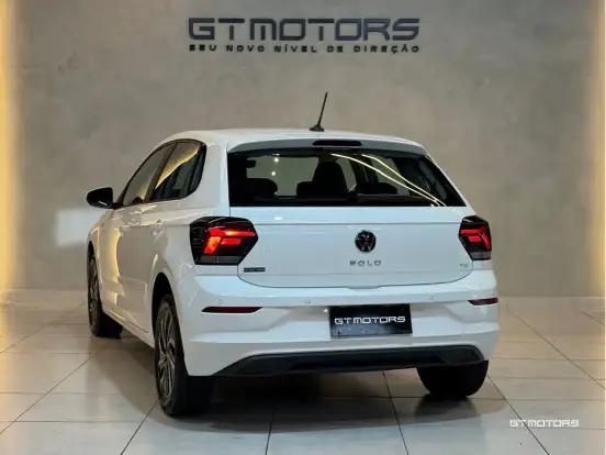 VOLKSWAGEN-POLO-1.0 170 TSI HIGHLINE AUTOMÁTICO VOLKSWAGEN-POLO-2024