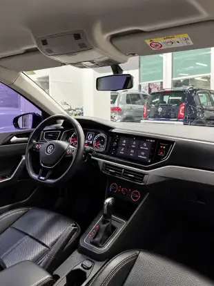 VOLKSWAGEN-POLO-2022