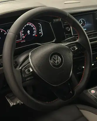 VOLKSWAGEN-POLO-2019