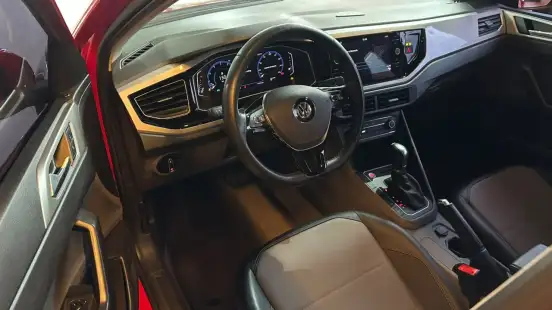 VOLKSWAGEN-POLO-2019