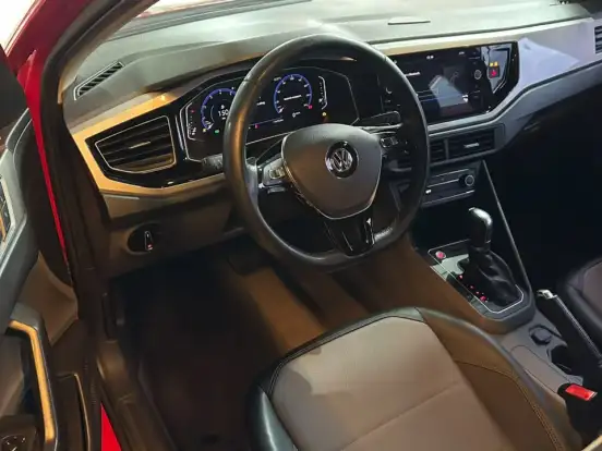 VOLKSWAGEN-POLO-1.0 200 TSI HIGHLINE AUTOMÁTICO VOLKSWAGEN-POLO-2019