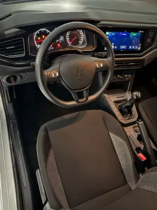 VOLKSWAGEN-POLO-2025
